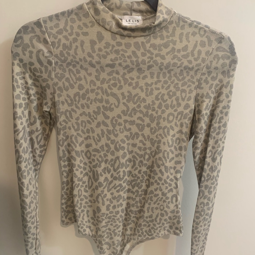 Lelis muted cheetah print bodysuit